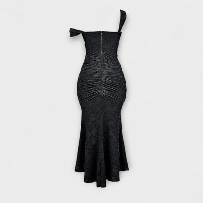 Renske - Long dress with an elegant and sophisticated bodice